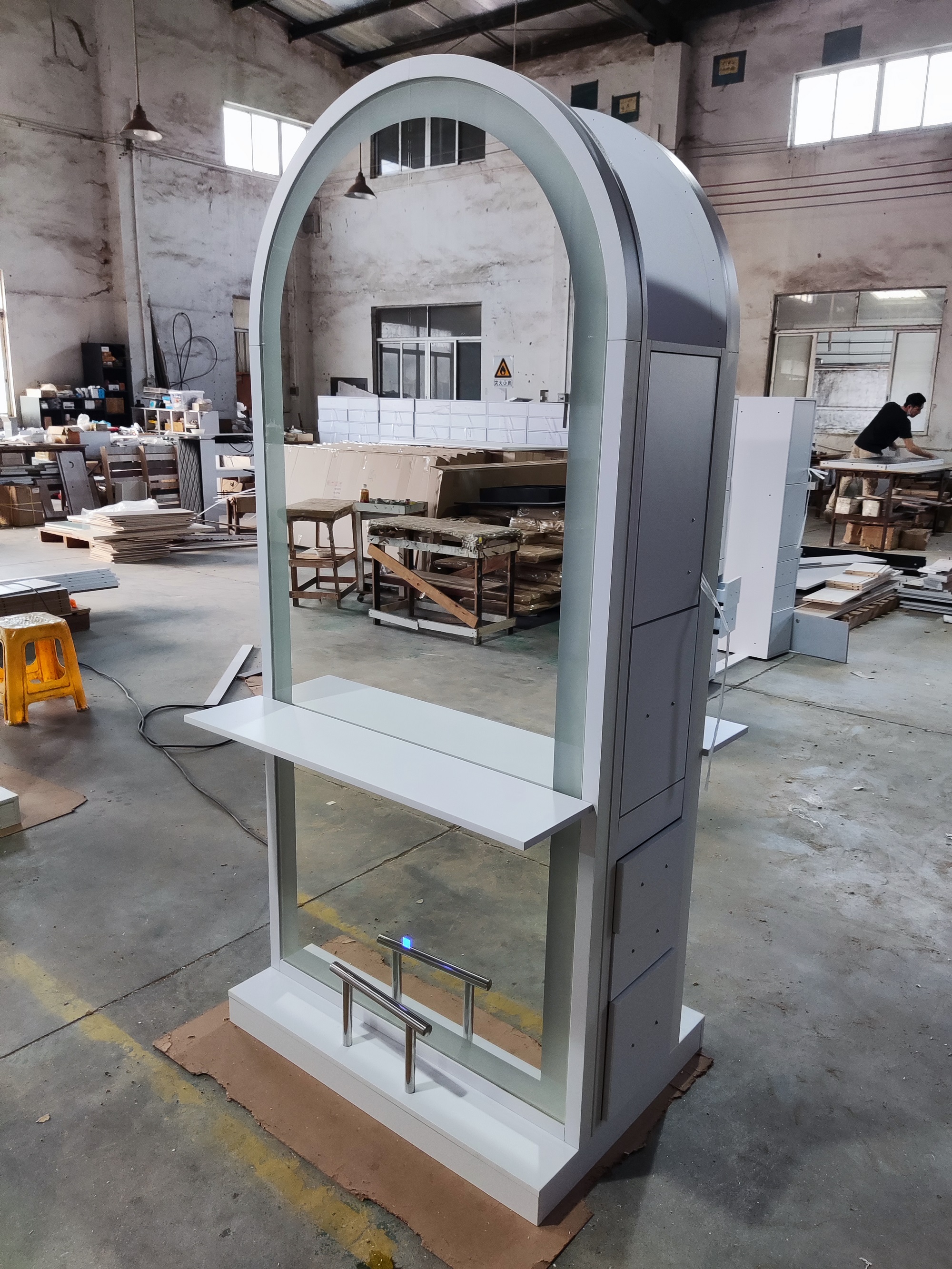 storage cabinet mirror for optician