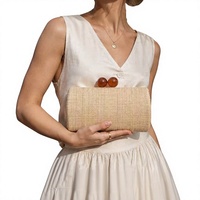Sac à main en paille vintage portable pour femme avec fermoir à loquet et perles, idéal pour les mariages et les fêtes - Vente en gros