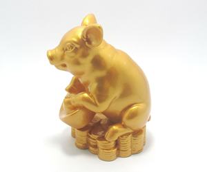 Figurine animale de couleur or de cochon de polyrésine pour la conception artificielle élégante de résine de décoration à la maison - Product Image 3