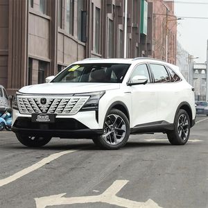 Voitures Économiques Neuves Changan CS75 PLUS 1.5T Turbo SUV Automatique Euro VI Pneus R19 Caméra Arrière 360° Sièges Sombres Véhicule Essence - Product Image 1