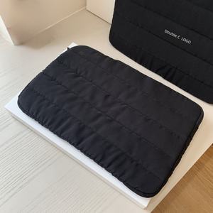 Nouveau grand compteur d'étiquettes <span class=keywords><strong>cadeau</strong></span> annuel Double C noir pochette d'ordinateur coton mode sac de rangement pour ordinateur portable grande capacité - Product Image 6