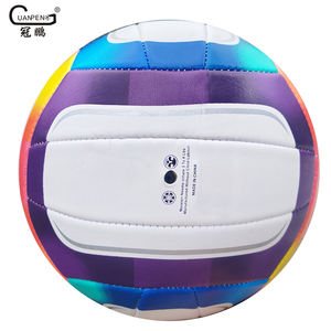 Vente en gros de ballon de <span class=keywords><strong>volley</strong></span>-<span class=keywords><strong>ball</strong></span> officiel de taille 5 en PVC souple cousu à la machine avec logo personnalisé multicolore de bonne qualité pour la promotion - Product Image 4