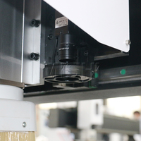 Machine de découpe à couteau oscillant numérique CNC pour tissu, cuir, rideau, carton, boîte en carton, plastique, PVC, routeur CNC 1325