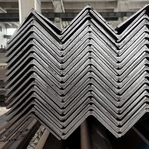 Cornière en acier égal à l'épaisseur des côtés 50x50x5mm Q235B en acier au carbone pour cadres de machines - Product Image 1