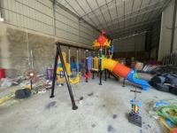 Toboggan de terrain de jeu extérieur éducatif en acier et en plastique pour enfants pour les zones résidentielles