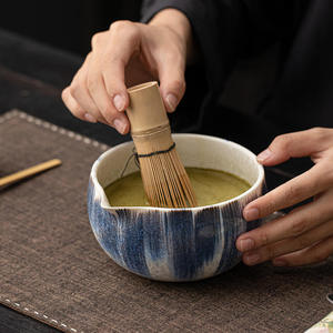 Ensemble de fouets à matcha de qualité cérémonielle avec un Chawan unique en glaçure bleue infinie pour un kit de rituel de thé matinal zen - Product Image 4
