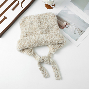 Chapeau d'hiver pour femmes de style coréen doublé de <span class=keywords><strong>polaire</strong></span> pour la chaleur Bonnet couvrant les oreilles avec des oreilles d'ours mignonnes Chapeau en peluche polyvalent à la mode - Product Image 6
