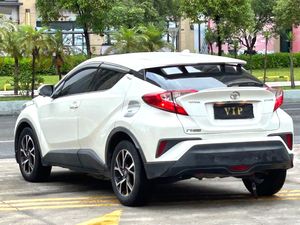 โตโยต้ามือสอง1.8L <span class=keywords><strong>C</strong></span>-<span class=keywords><strong>HR</strong></span> รถครอสโอเวอร์แบบไฮบริดขนาดกะทัดรัดรถยูโร6อัตราสิ้นเปลืองเชื้อเพลิงต่ำรถมือสอง - Product Image 4