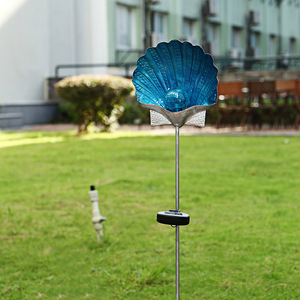 โคมไฟ LED สีฟ้าอ่อนประดับสวนกลางแจ้ง รุ่น Solar Shell Pearl กันน้ำ พร้อมเสาปัก - Product Image 3
