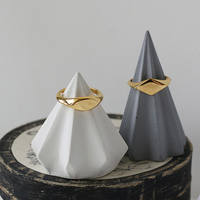 personnaliser l'ensemble de bagues de couples de couples de chevalières vierges remplies d'or 14 k