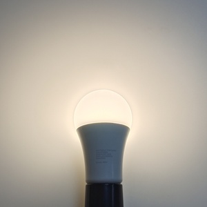 Mặt trời nhẹ nhàng 2700K 9W với E26 cơ sở Dimmable không nhấp nháy sunlike quang phổ đầy đủ cảm giác ánh sáng mặt trời ngay - Product Image 1