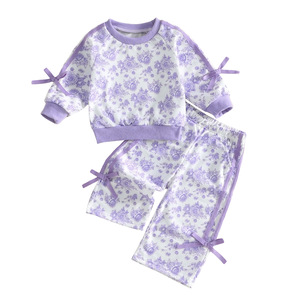 Conjunto de 2 piezas para <span class=keywords><strong>niña</strong></span> pequeña (6M-4T) al por mayor: Sudadera con estampado floral rosa y morado, lazo lateral y pantalón de pierna ancha - Product Image 1