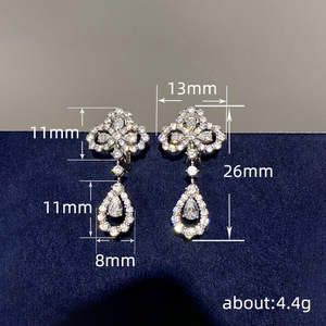 Orecchini a Perno a Goccia con Fiore alla Moda per Donna, Accessori per Orecchie Vuoti per Uso Quotidiano, Outfit Casual e Regalo - Product Image 3