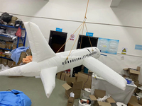 Modèle d'avion gonflable géant de la publicité