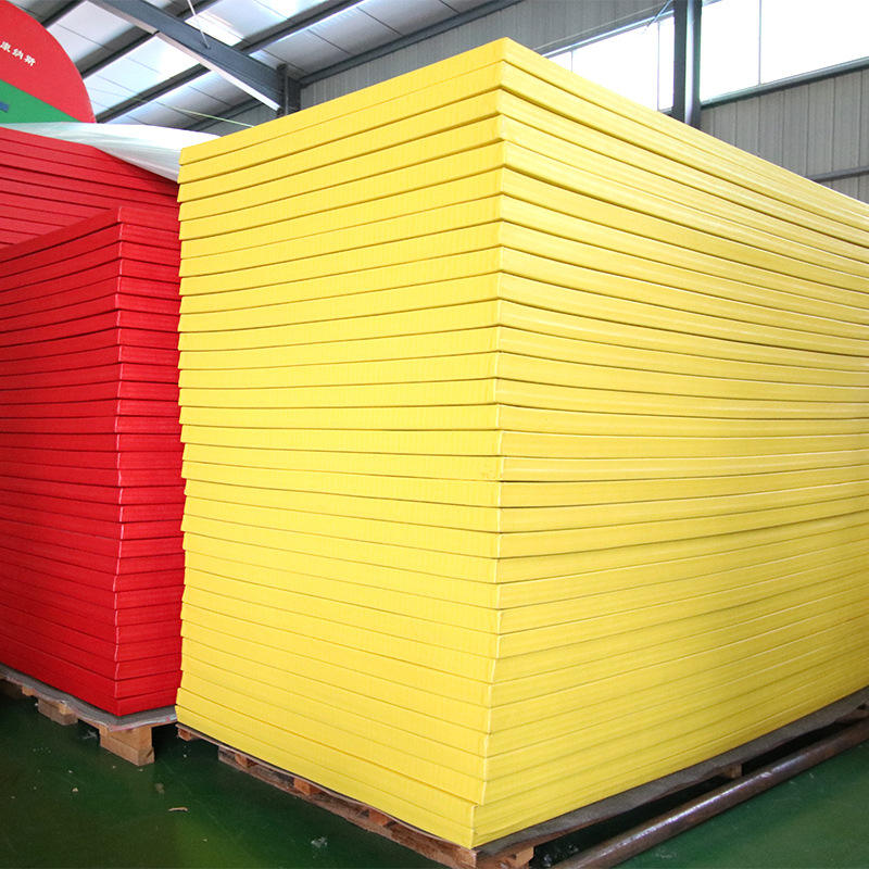 สีเหลือง