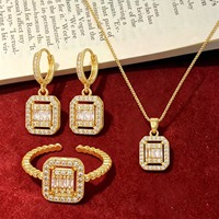Collier en laiton plaqué or 18 carats avec zirconium carré, élégant et luxueux, pour femme, original et polyvalent