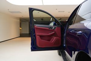 Porsche Macan 2.0T essence bleue bien utilisée 16,000 kilomètres Original juin <span class=keywords><strong>2022</strong></span> couvercle de coffre peint pour la conduite quotidienne épicerie - Product Image 3