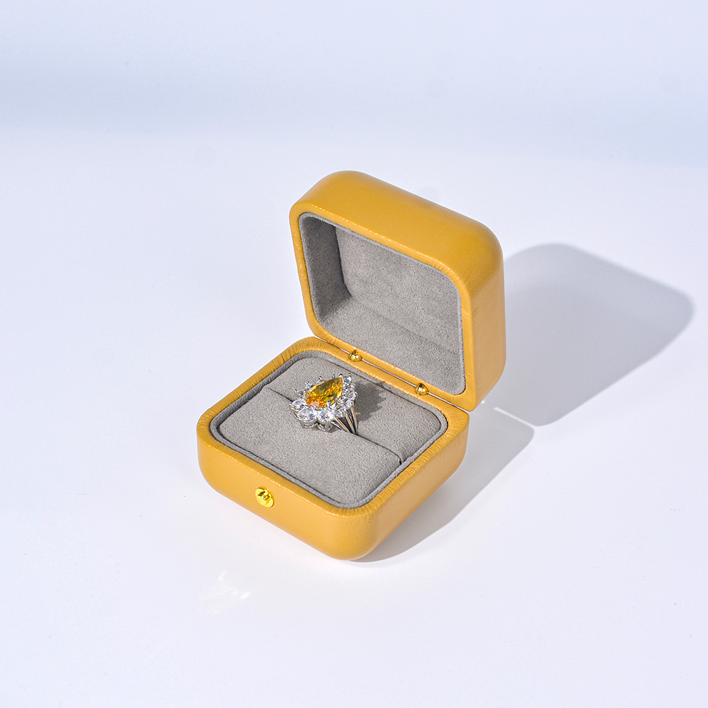 gold ring box