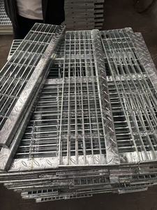 Grille de sol industrielle en acier au carbone, plaque de grille métallique haute résistance, grille en acier pour centrale électrique, grille de passerelle photovoltaïque solaire - Product Image 2