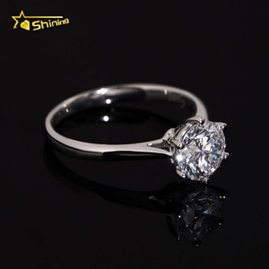 Anello <span class=keywords><strong>di</strong></span> Fidanzamento Classico a 6 Punte per Donna, in PT950 con Diamante Coltivato in Laboratorio da 1 Carato, per Matrimonio - Product Image 2