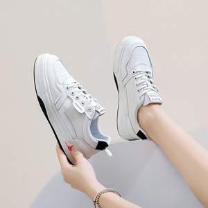 Chaussures décontractées en <span class=keywords><strong>cuir</strong></span> pour femmes, fabriquées en Chine, chaussures plates à lacets, baskets blanches tendance pour la course à pied et la marche sportive - Product Image 6