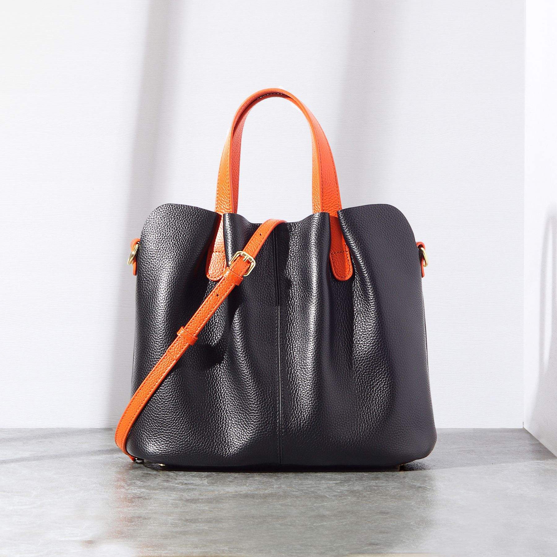 สีดำ (หนังวัวชั้นแรก)