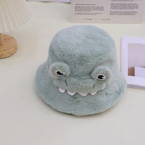 Chapeau d'<span class=keywords><strong>hiver</strong></span> pour femmes et chapeau bob polyvalent en polaire doublé de fourrure de grenouille de dessin animé, épaissi et chaud pour l'extérieur, décontracté et résistant au froid - Product Image 3
