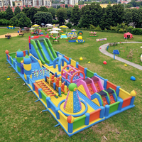 Parcours d'obstacles gonflable géant de qualité commerciale pour parcs d'attractions, 30*15m, personnalisable pour les entreprises