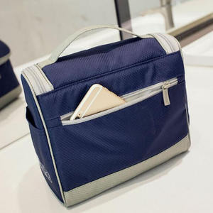 Borsa da Viaggio Grande per Uomo e Donna, Organizer Cosmetico Impermeabile per Trucchi e Articoli da Doccia - Product Image 4