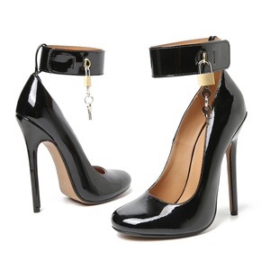 Taille extra-large 40-48 <span class=keywords><strong>Talon</strong></span> <span class=keywords><strong>aiguille</strong></span> de 15 cm Dessus en PU Décoration de ceinture Fermeture à bout fermé Convient aux hommes et aux femmes Semelle en caoutchouc <span class=keywords><strong>Talon</strong></span> ultra-fin - Product Image 4