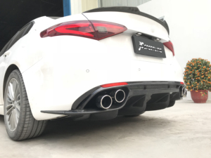 Diffusore paraurti posteriore in fibra di carbonio reale per <span class=keywords><strong>Alfa</strong></span> <span class=keywords><strong>Romeo</strong></span> Giulia 4 porte 2017-2020 - Product Image 4