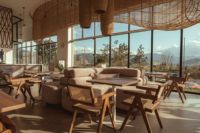 Canapé de style luxueux en tissu avec table et chaises pour restaurant