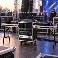 Flight case professionnel en aluminium à deux portes et une seule couche 6U/8U/10U/12U/14U/16U/18U pour amplificateurs DJ et équipements audio