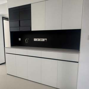 กรณีลูกค้าจริง ชุดเฟอร์นิเจอร์ครบชุดในห้องนั่งเล่น รวมถึงตู้โชว์กระจกและตู้เสื้อผ้าไม้ - Product Image 1