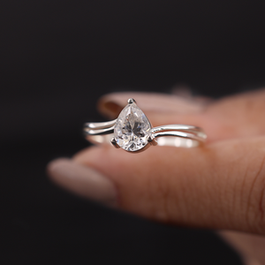 Anillo de Compromiso Solitario de Lujo con Corte de Pera de 1-2 Quilates, Cultivado en Laboratorio, con Banda de Oro de 14K para Mujer, Diseño de Joyería Premium - Product Image 1