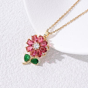 Collier transfrontalier de mode européenne et américaine pour femmes polyvalent fleur à trois pétales oeil de chat conception de pierre zircon rotatif - Product Image 4