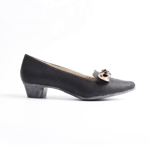 Scarpe Eleganti con Punta a <span class=keywords><strong>Collare</strong></span> e Tomaia Bassa, Tacchi Alti <span class=keywords><strong>da</strong></span> <span class=keywords><strong>Donna</strong></span> in Vera Pelle di Vacchetta, Design Classico Bianco per Ufficio - Product Image 6
