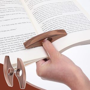 Soporte de madera para libros, volteador de páginas con un solo dedo para leer en la cama - Product Image 1