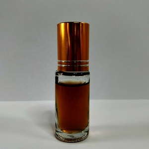Commercio all'ingrosso olio di profumo di profumo di olio di muschio nero naturale alla rinfusa olio essenziale di muschio per fare il profumo - Product Image 4