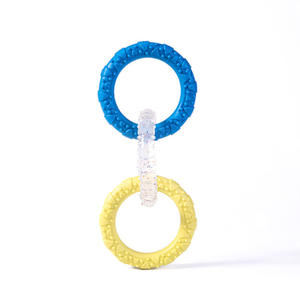 Trois couleurs TPR Pull Ring Dog Toy Conception interactive écologique pour l'auto-divertissement de <span class=keywords><strong>dentition</strong></span> Soulagement de l'ennui Style mignon - Product Image 1