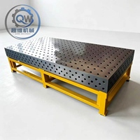 Plateforme de soudage modulaire 3D résistante aux chocs, banc de soudage à positionnement flexible pour travaux de soudage de structures en acier de construction
