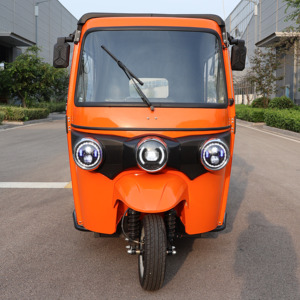 4000W <strong>Tuk</strong>-<strong>Tuk</strong> Electric Tricycle 6-Seats Open Cabin 72v Motorized Vehicle <strong>for</strong> Elderly Families 700kg Passenger Capacity - Product Image 2