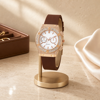 Montre-bracelet analogique pour femme de style rétro, boîtier en alliage, bracelet en cuir, mouvement à quartz chinois, montre de mode féminine