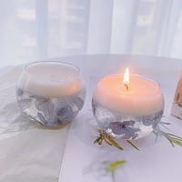 Dekorative Gelee-Wachskerze mit Zarten Blütenblättern, Geeignet als Geschenk oder für Besondere Anlässe als Tischdekoration
