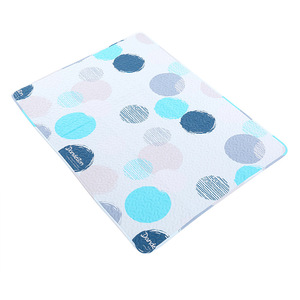 Tapis rafraîchissant pour chien, rectangulaire, imperméable, pour animaux de compagnie, utilisation estivale pour chiens - Product Image 1
