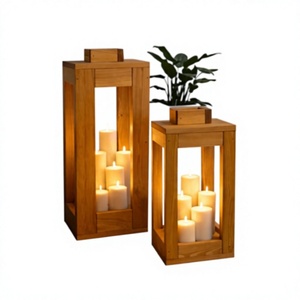 Farol de Madera Hecho a Mano con Impresión Personalizada y Paneles de Vidrio para Decoración de Bodas, Navidad y Eventos - Product Image 1