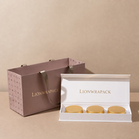 Coffret cadeau d'huiles essentielles d'aromathérapie personnalisé, emballage à rabat magnétique avec sac en papier Lionwrapack