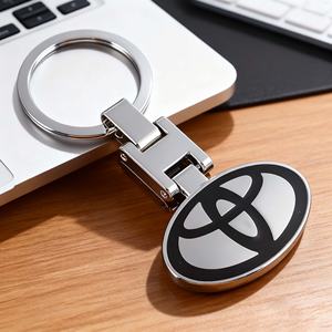 พวงกุญแจโลหะแบบขายส่งสำหรับมืออาชีพ ราคาถูก ผลิตตามสั่ง ทำจากโลหะผสมสังกะสี รูปทรง 3 มิติ ของที่ระลึก สำหรับตกแต่งกระเป๋า หรูหรา - Product Image 6