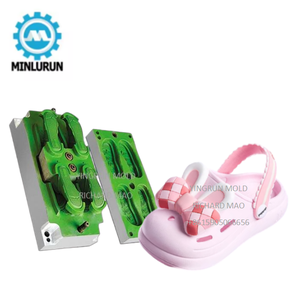 قالب صناعة صنادل رائجة للرجال بشعار مخصص، نعال ناعمة بنعل إيفا كامل لعام <span class=keywords><strong>2025</strong></span>، شباشب بيضاء للصيف - Product Image 1