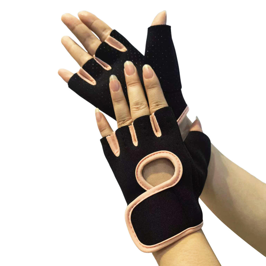 สีชมพูอมเนื้อ